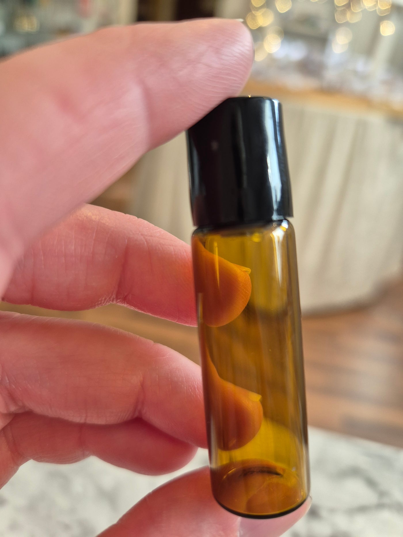 Glasflaska MINI roll-on med stålkula - brunt glas