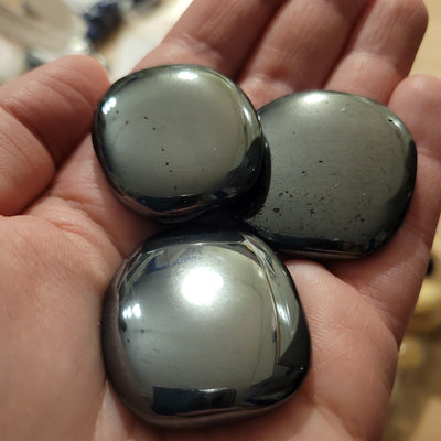 Hematit - worry stone / thumb stone / tumsten